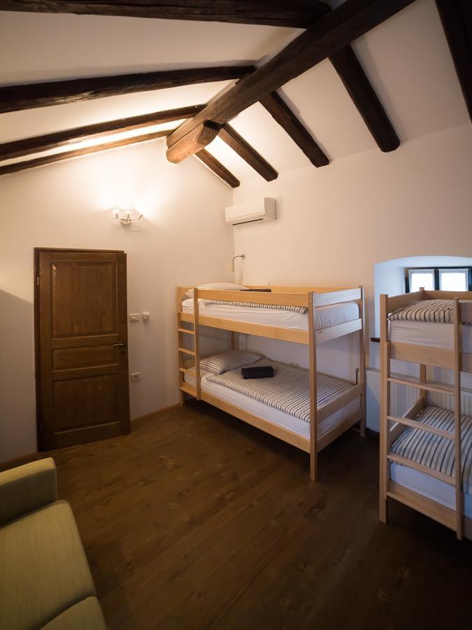 Hostel Skrla Divača Zewnętrze zdjęcie